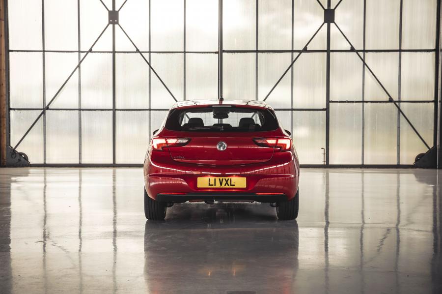  Vauxhall Astra 2019 года  (фото 34 из 40)